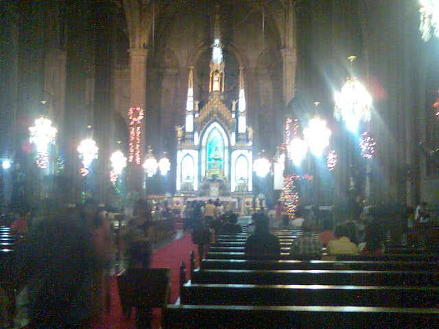 圣萨巴斯第安教堂-马尼拉必去景点