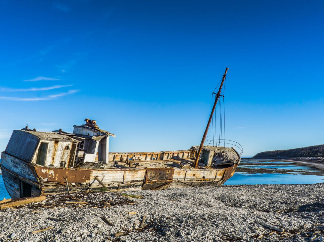 Epave La Calou-Port-Menier必去景点