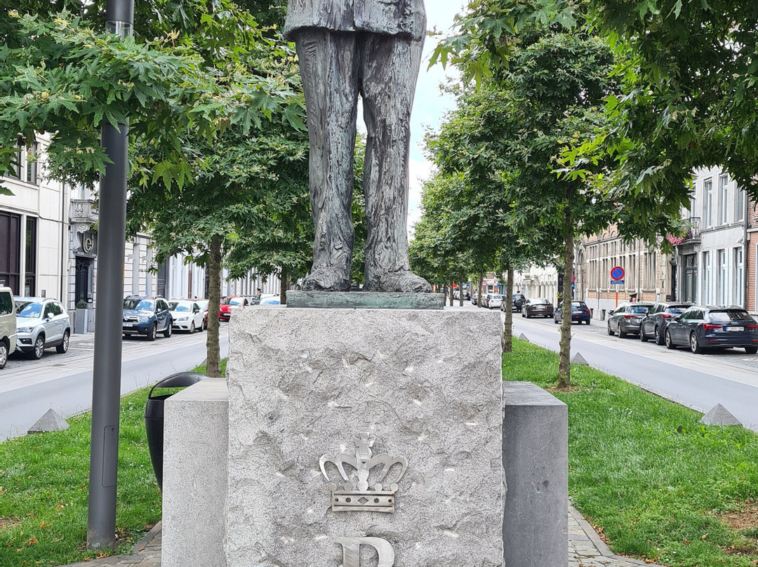 Monument Koning Boudewijn I-阿尔斯特必去景点