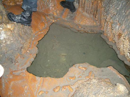 St. Michael's Cave-直布罗陀必去景点