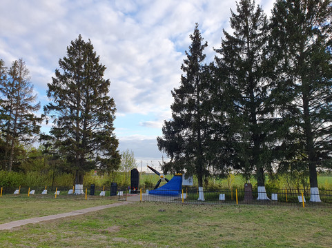 Memorial To The Fallen Pilots-Yermolino必去景点