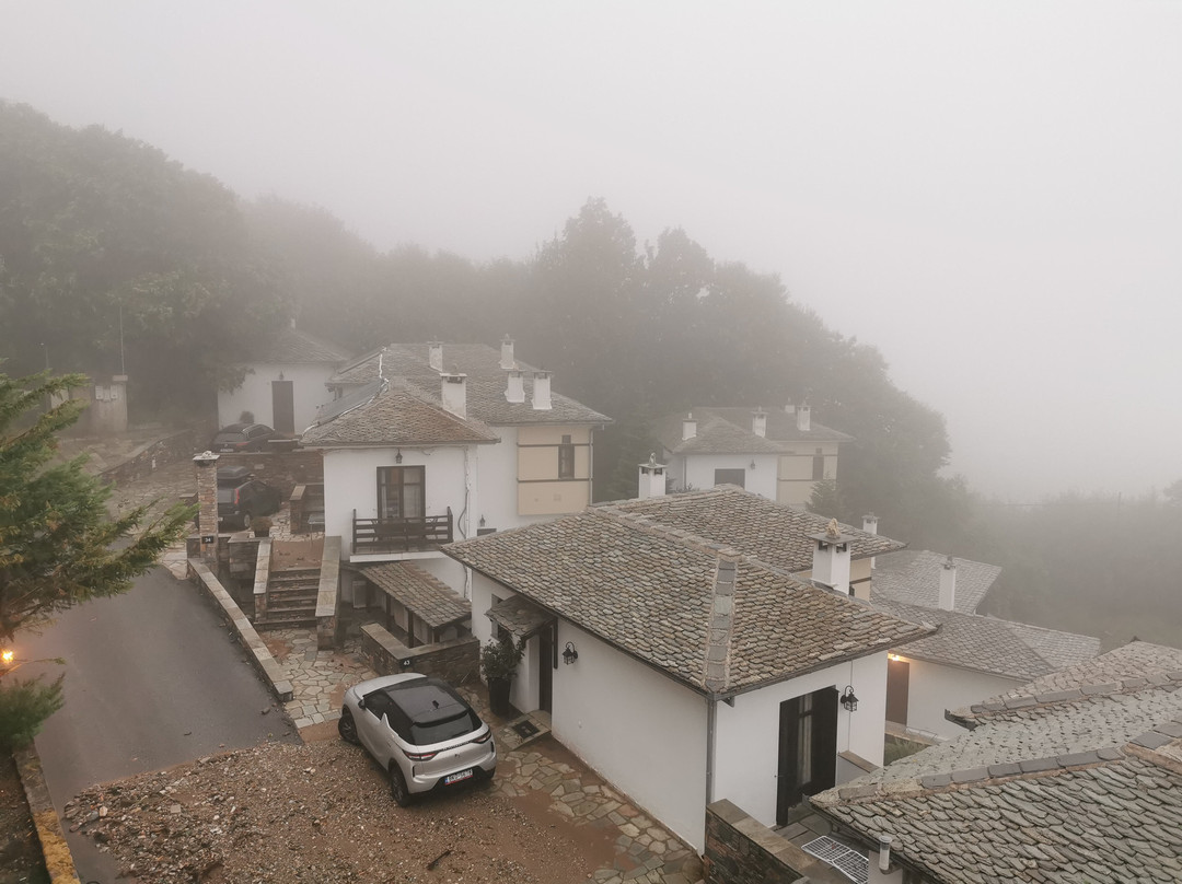 12 Months Luxury Resort主图