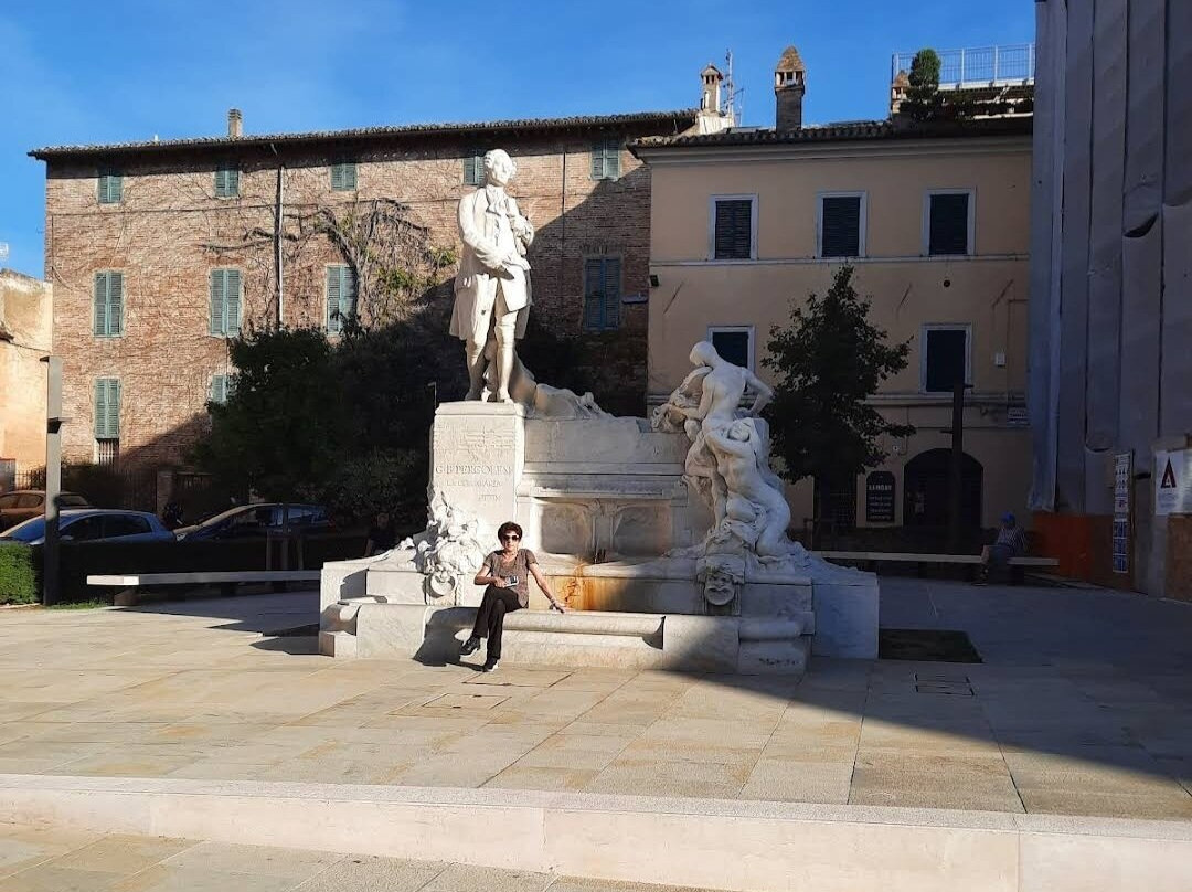 Monumento a Giovanni Battista Pergolesi-杰西必去景点