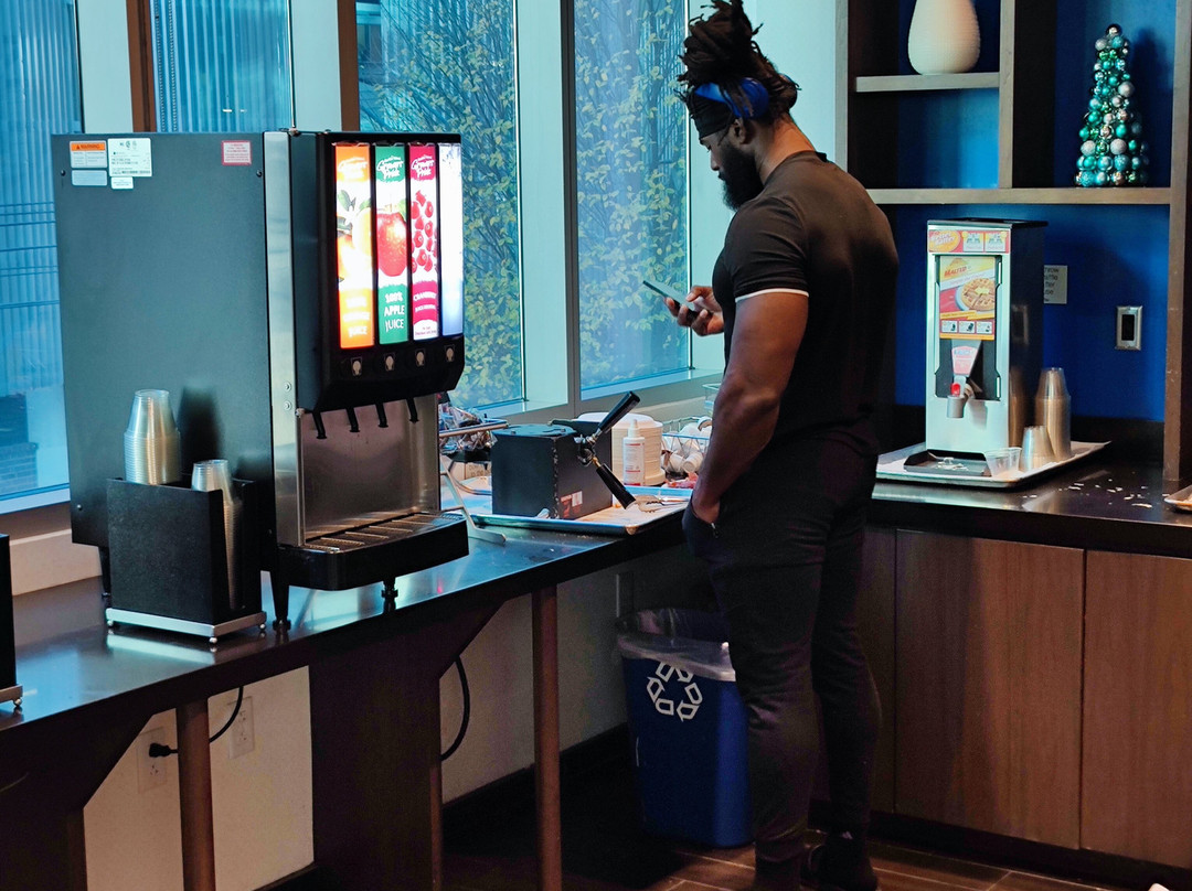 夏洛特上城SpringHill Suites酒店主图