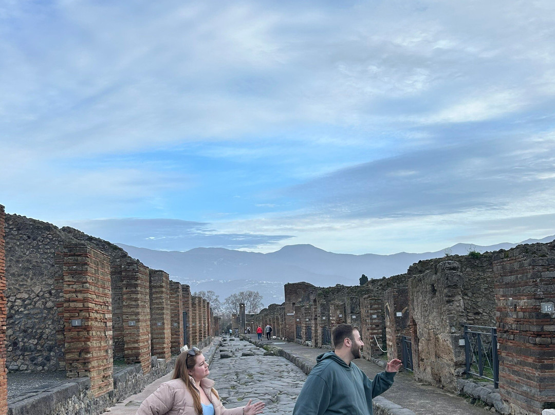 Good Heart Limos-索伦托必去景点