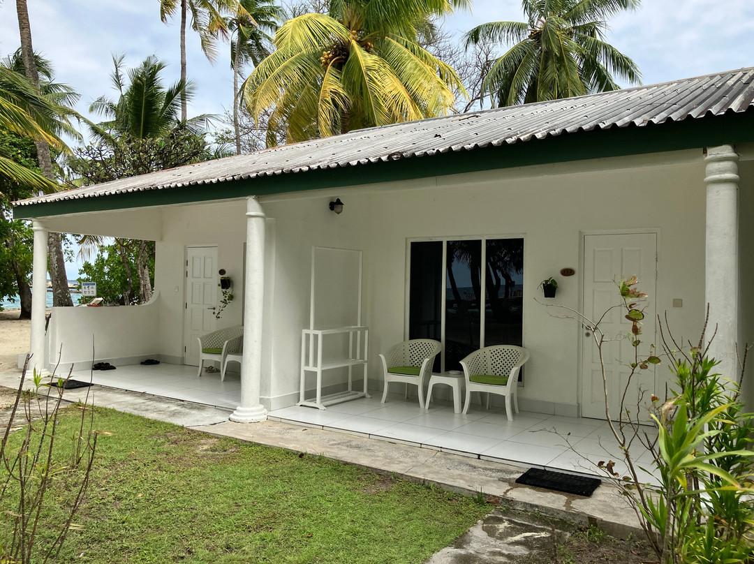 赤道村酒店主图