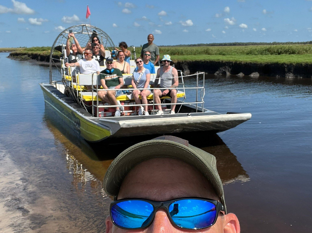 Midway Airboat Rides景点图片
