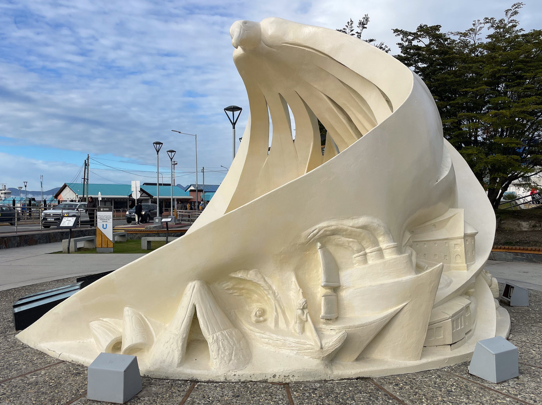 Monumento Antiguos Pobladores de Ushuaia景点图片