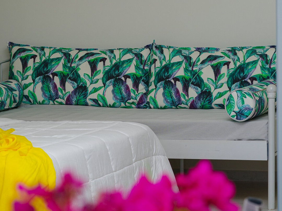 Angela Studios Apartments主图