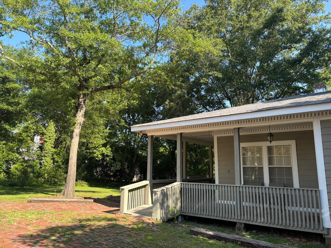 Clark House Inn主图