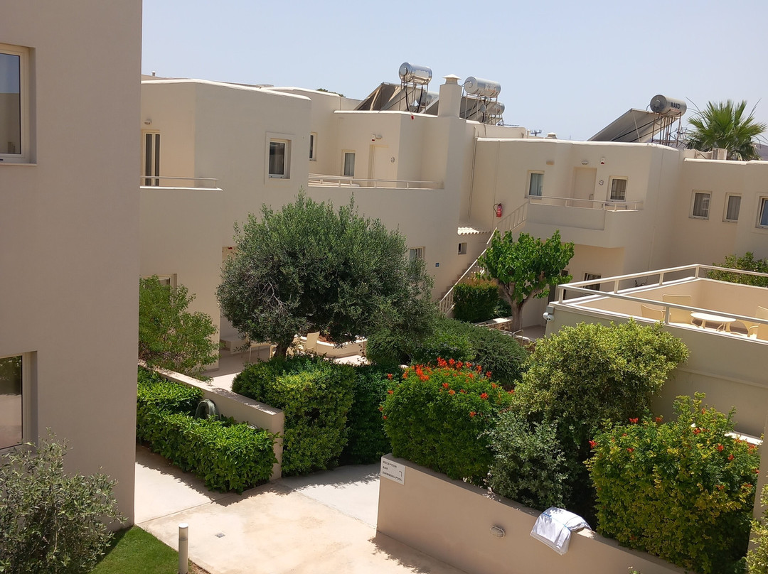 Ourania Apartments Hotel主图