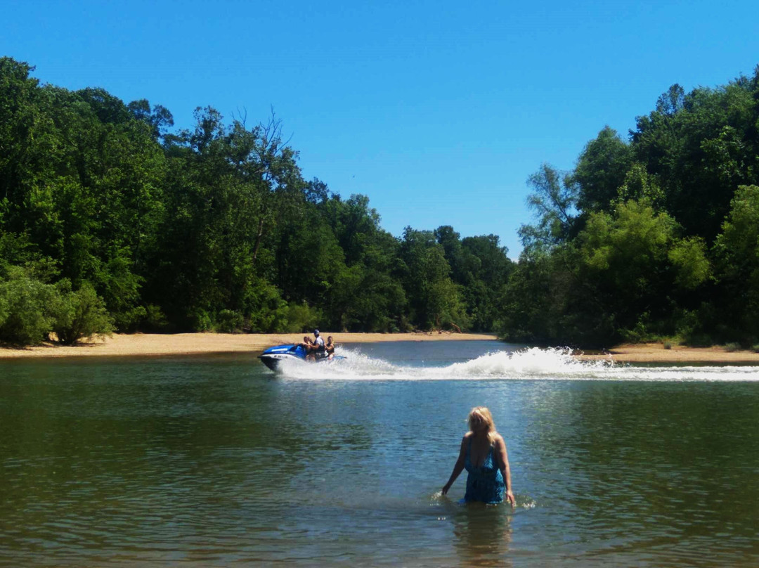 Shady Beach-Saint Clair必去景点