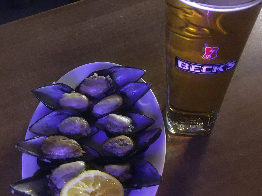 Deli Divane Restoran Meyhane Bar