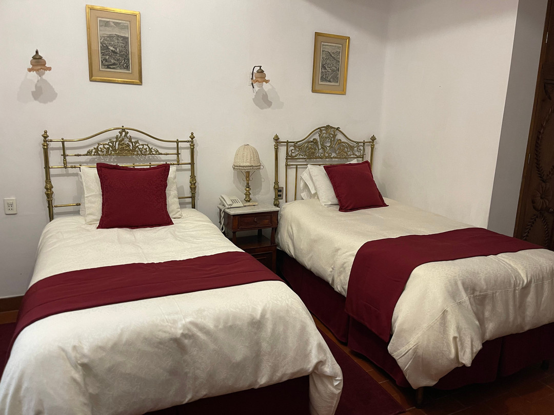 德苏默塞德旅馆主图