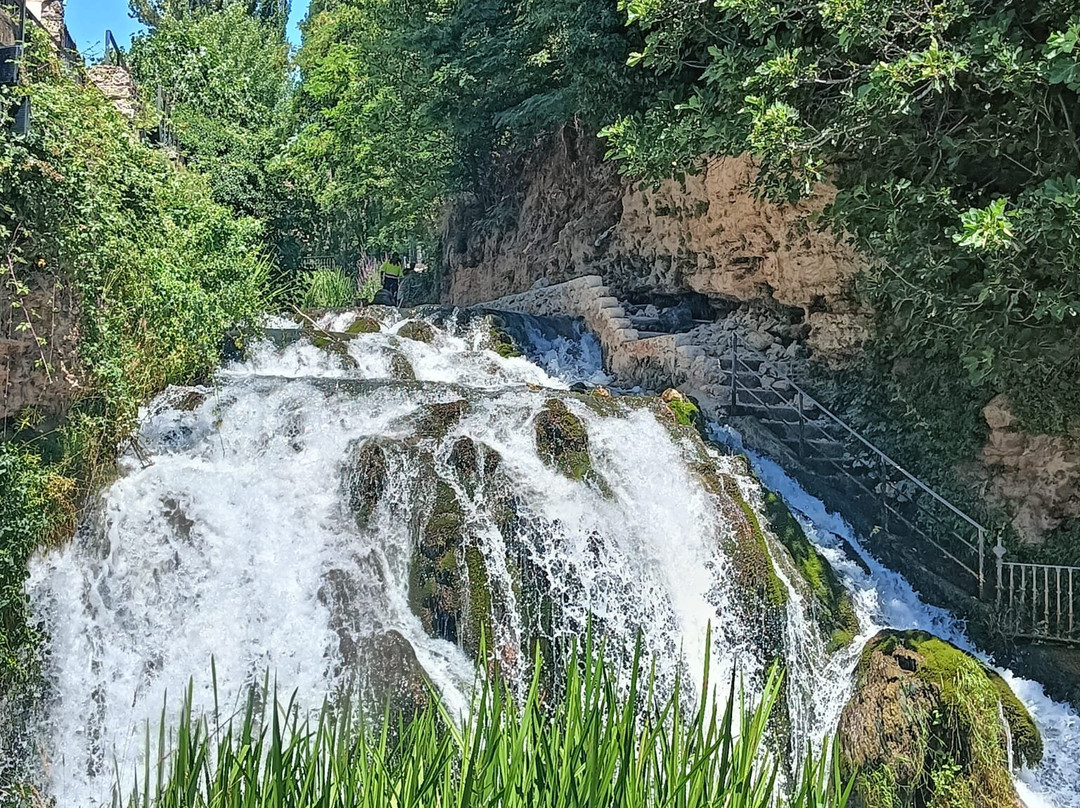 Cascadas Del Rio Cifuentes景点图片