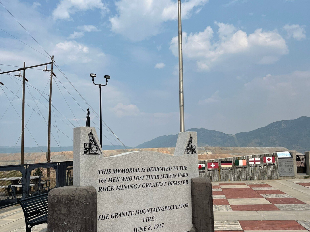 Granite Mountain Memorial Overlook-巴特必去景点