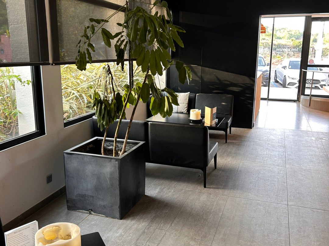 Les Elmes Hotel & Spa主图
