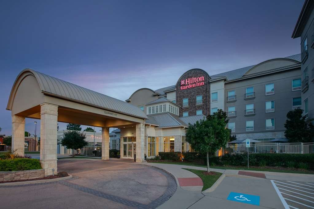 Hilton Garden Inn Dallas/Arlington主图