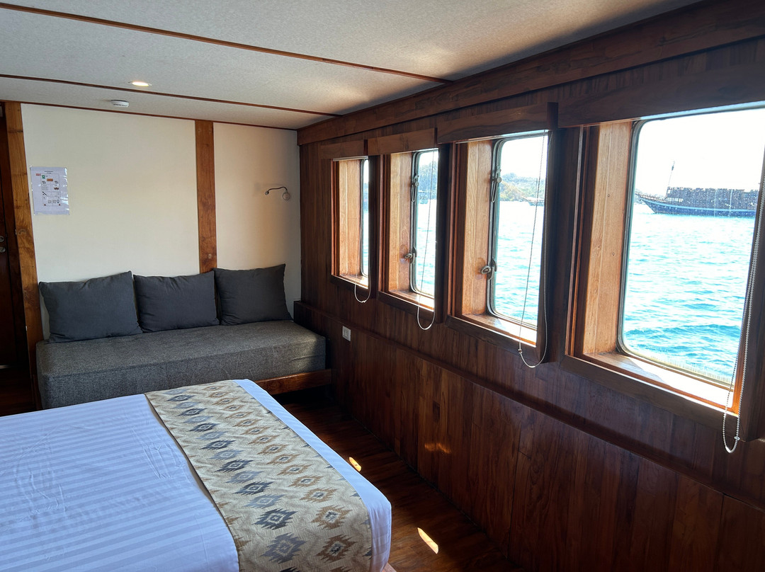 科莫多度假村潜水俱乐部主图