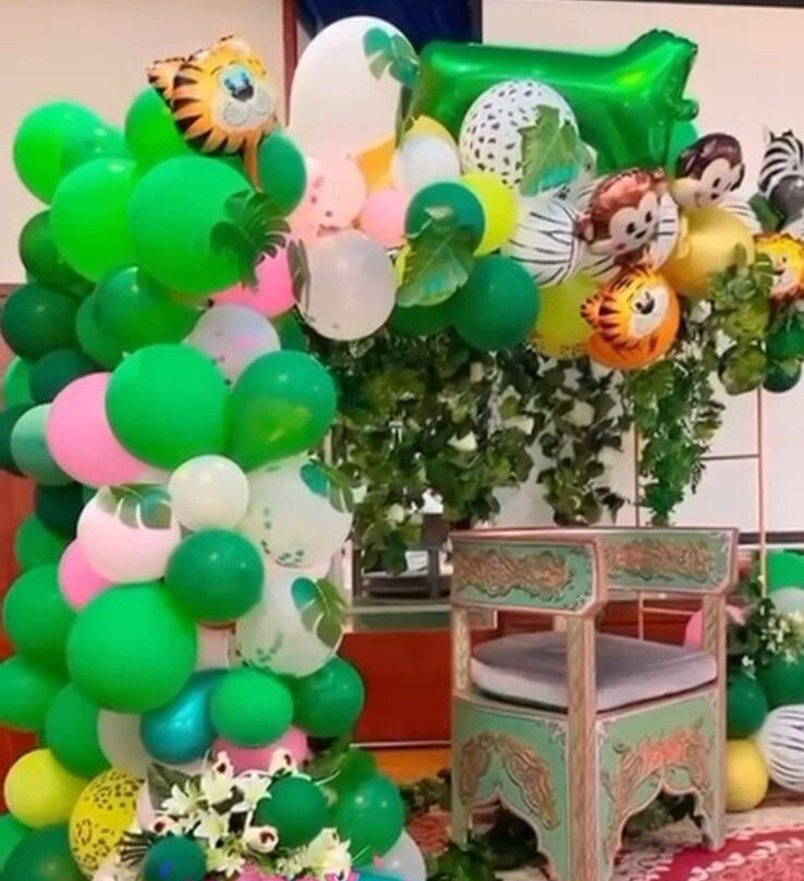 金色郁金香尼兹瓦酒店主图