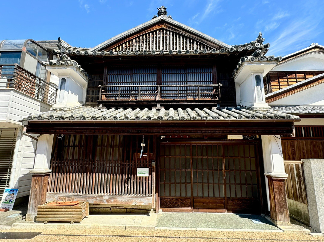 Townscape of Houses with 2 Layers of Udatsu-剑町必去景点