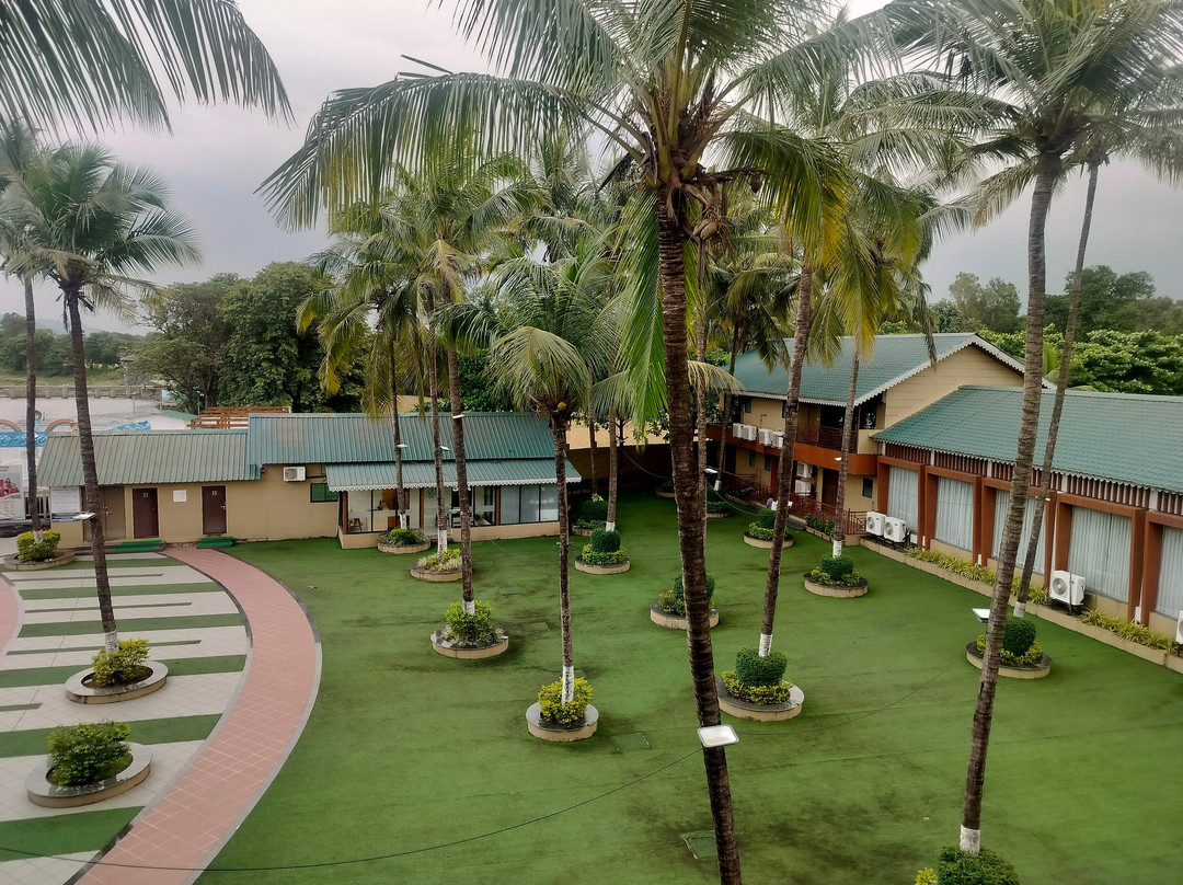 Paramount Riverfront Resort & Spa, Karjat主图