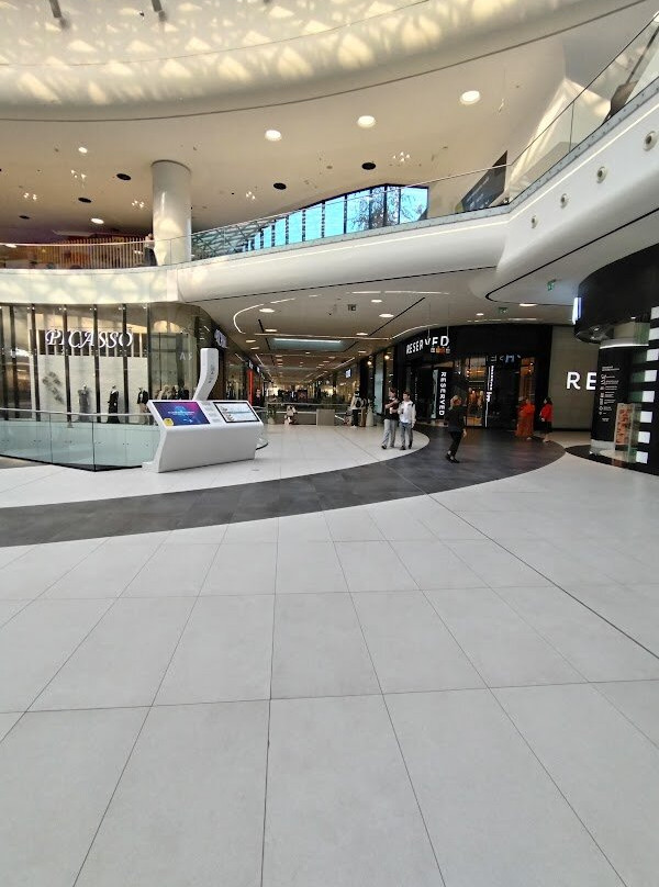 Mega Mall景点图片