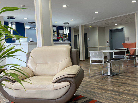 斯普林菲尔德温德姆麦客达套房酒店主图