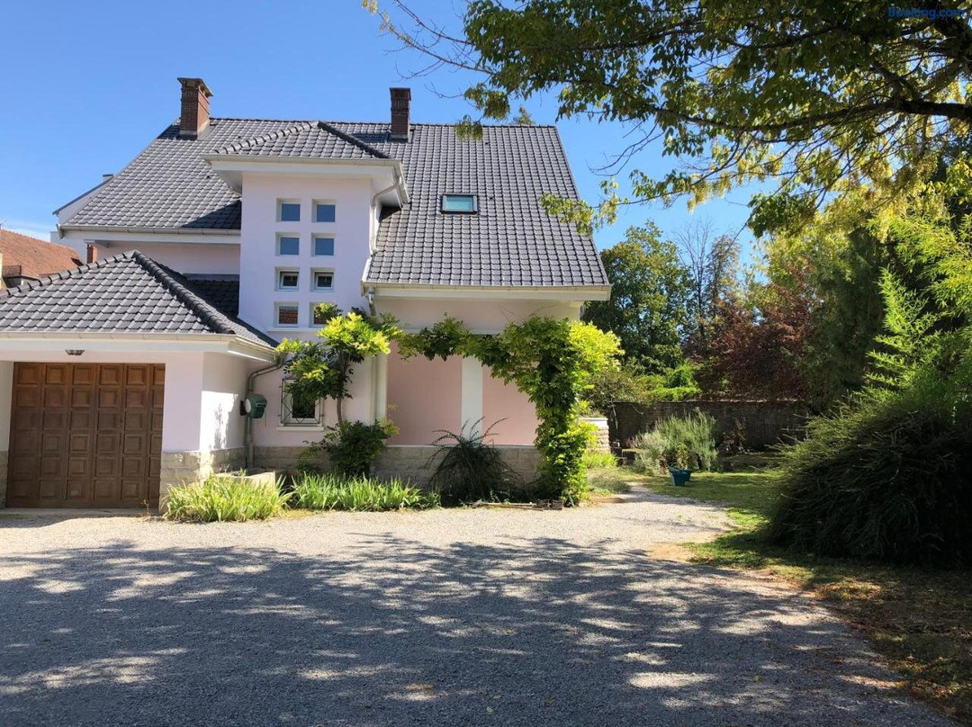 La Maison de la Douce Heure, 4 Appartements Climatises Avec Jardin au Centre Ville Proche des Therme