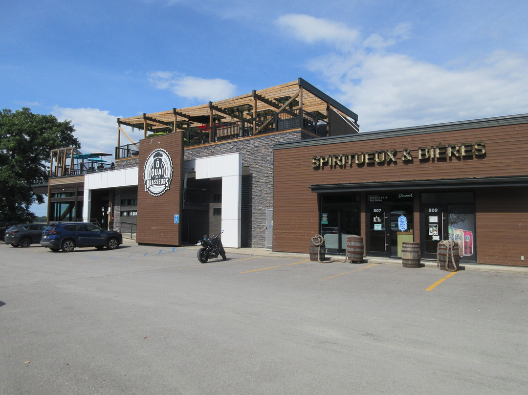 Quai De Sainte-angèle-贝坎库尔必去景点