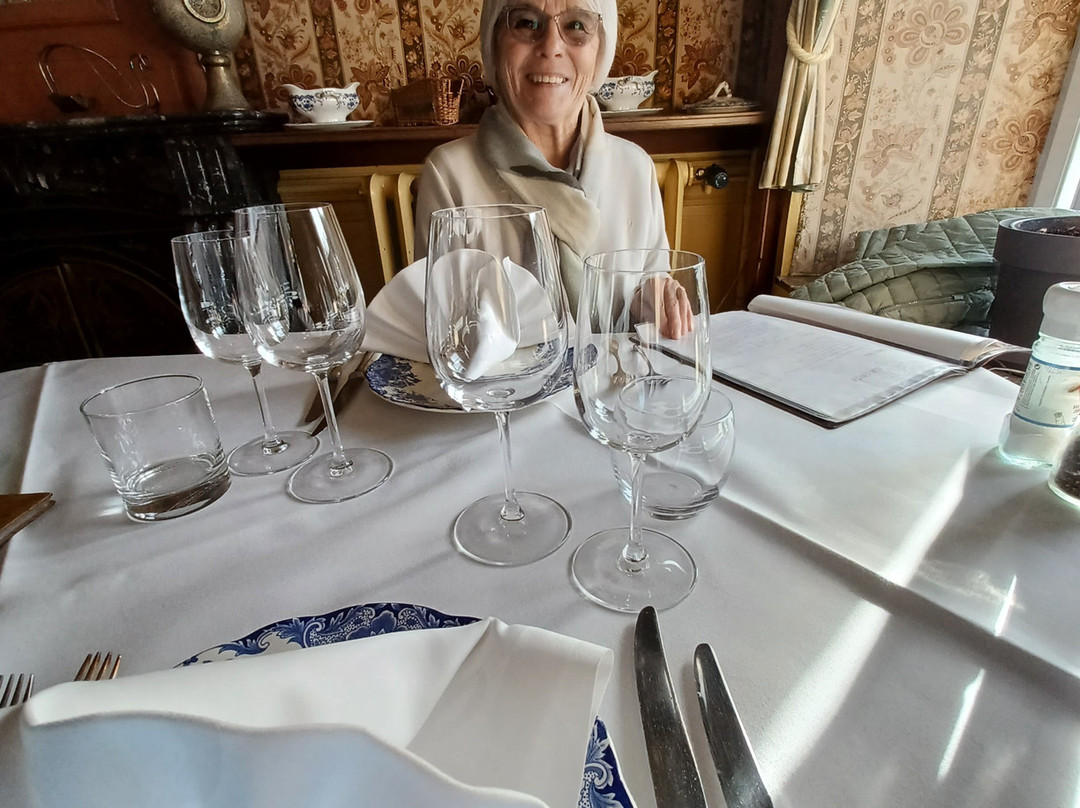Royal Hotel-Restaurant Bonhomme主图