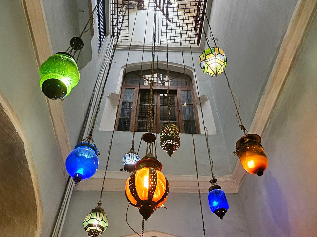 桑兹巴尔皇宫酒店主图