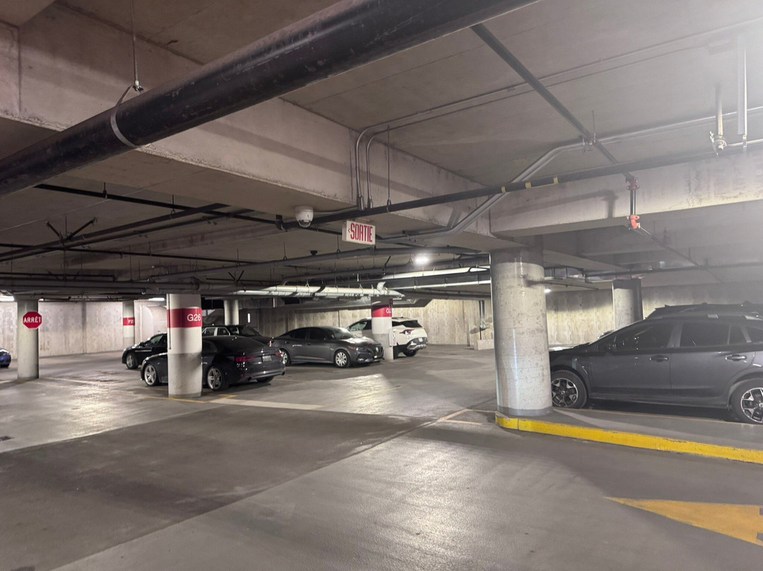 Quartier DIX30-Brossard必去景点