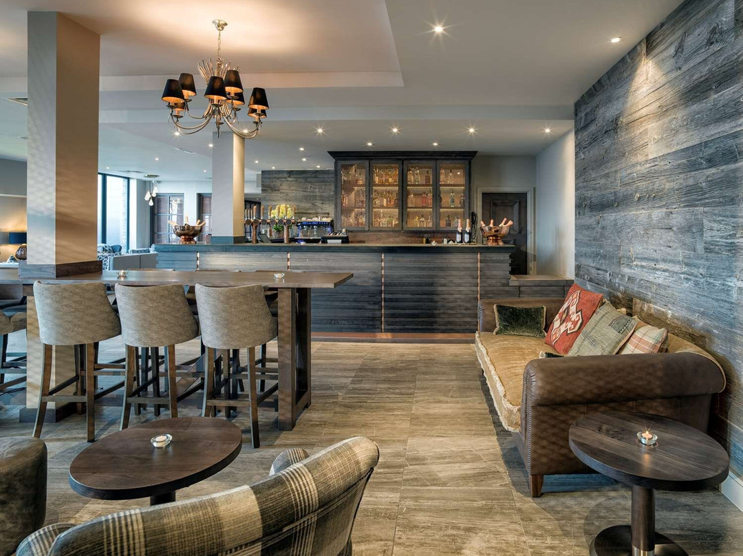 Boulevard Hotel