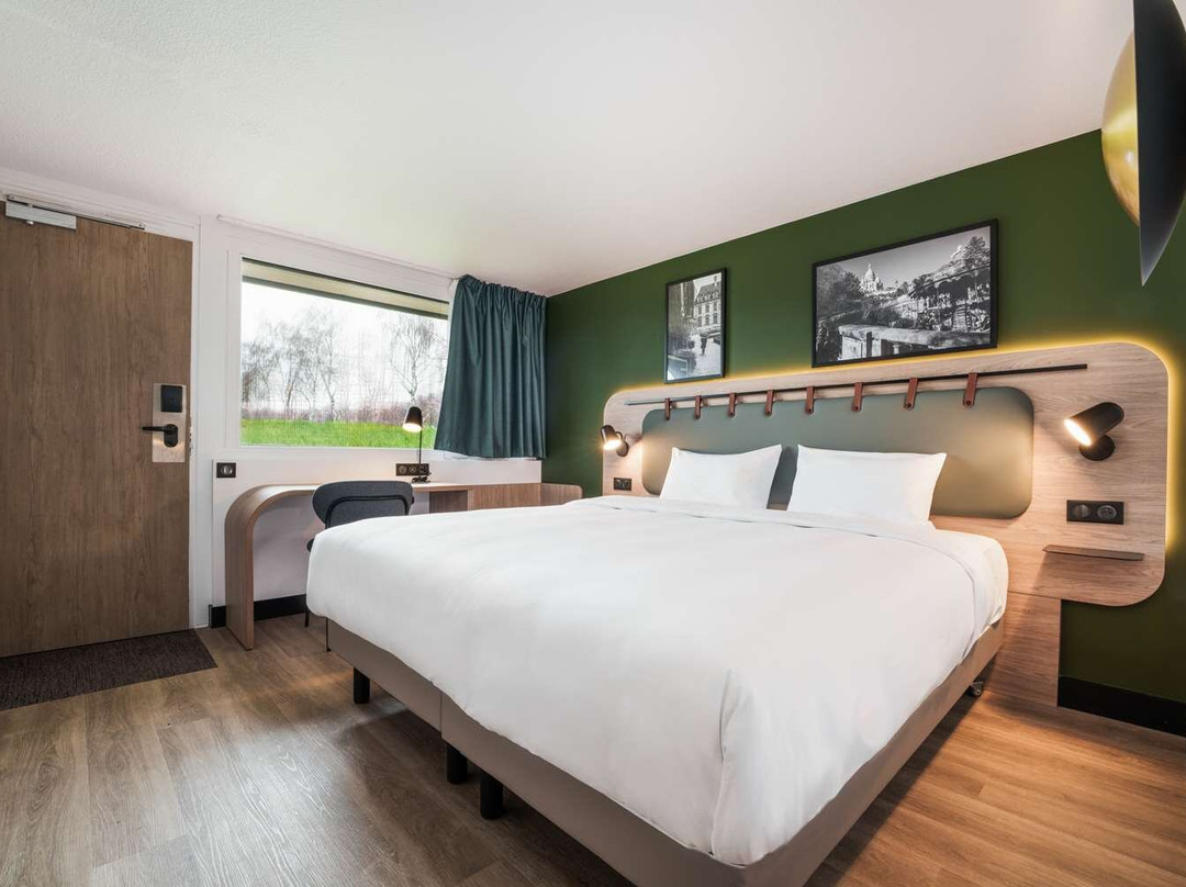 蒙特马尔桑钟楼酒店主图