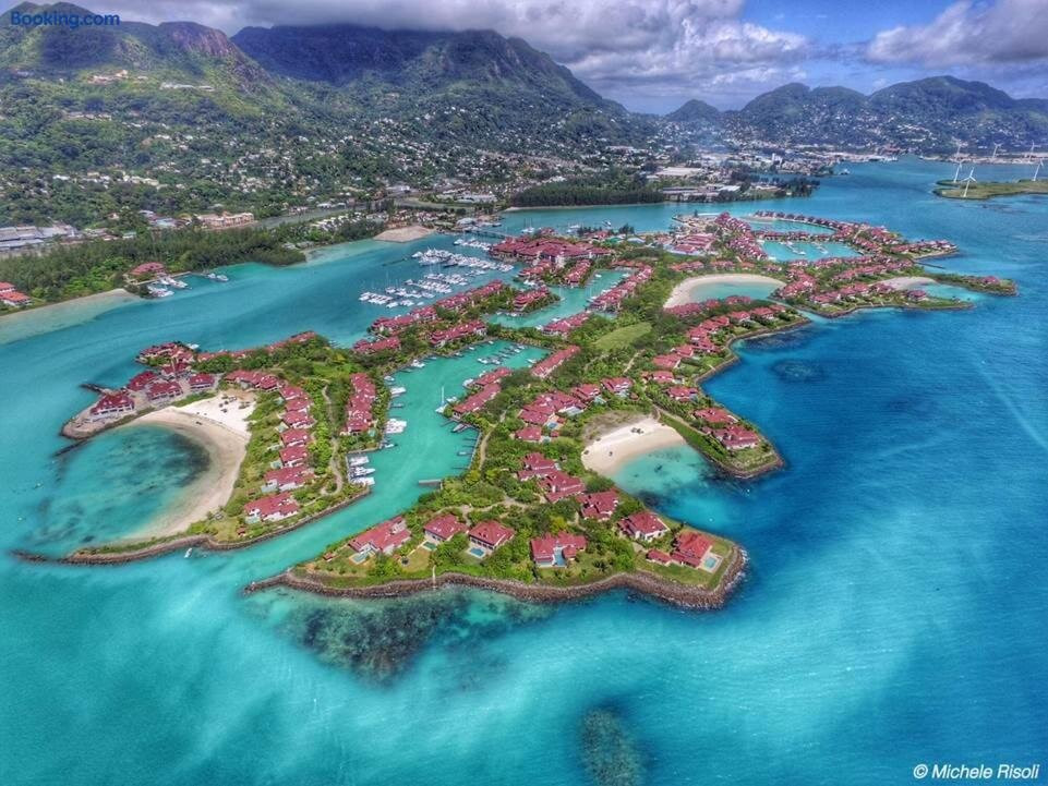 Eden Island Luxury Villas