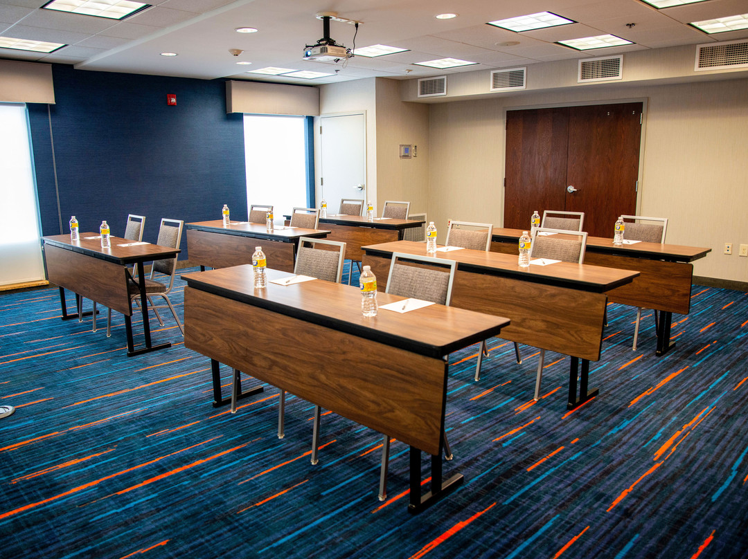 Hampton Inn & Suites Jacksonville主图