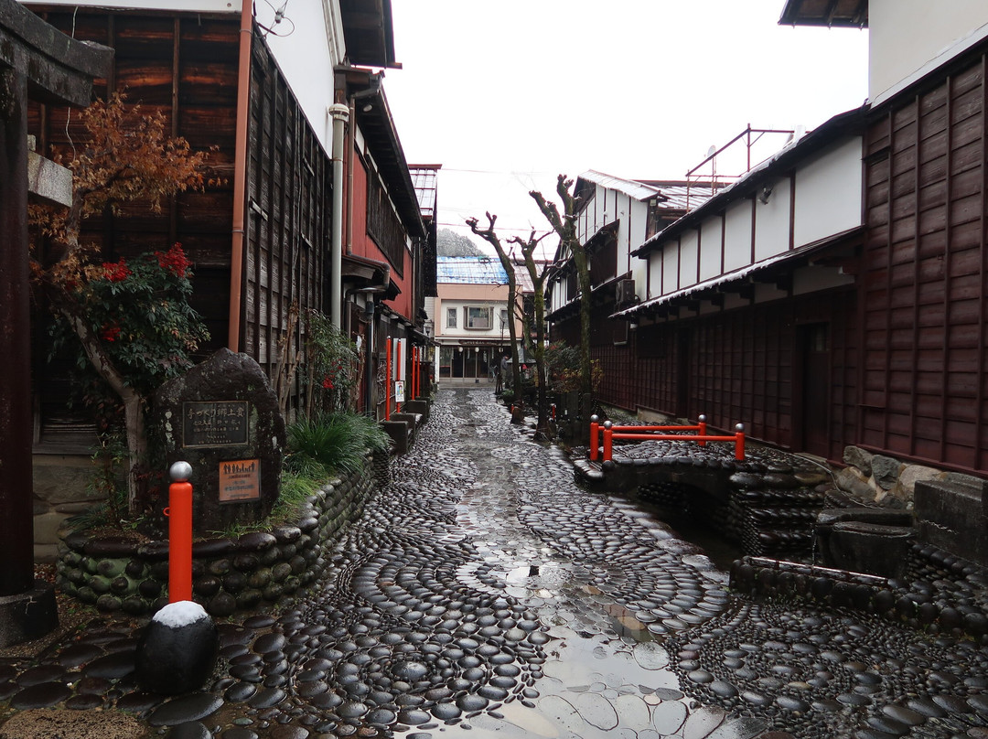 Yanaka Mizu no Komichi-郡上市必去景点