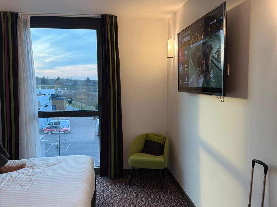 Hotel Roi Soleil Prestige Plaisir主图