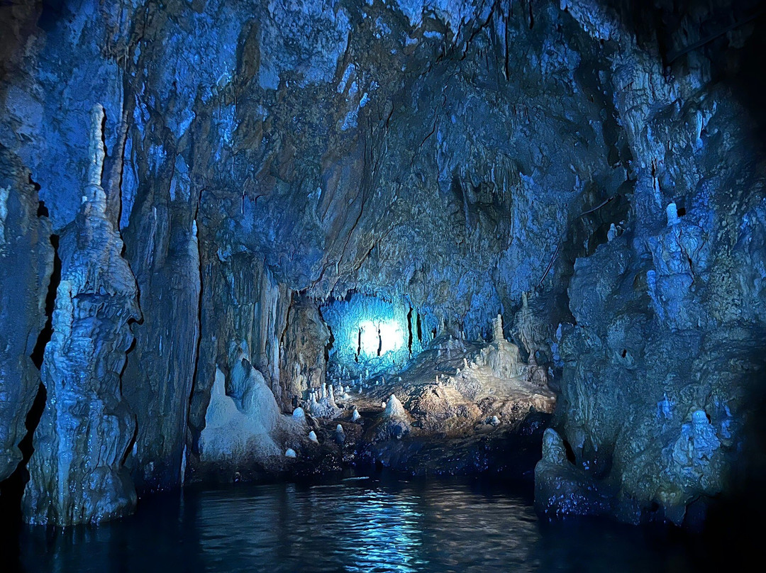 Grotta dello Smeraldo景点图片