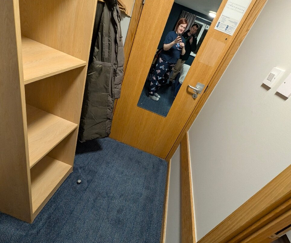 Travelodge Wakefield Woolley Edge M1 Southbound主图