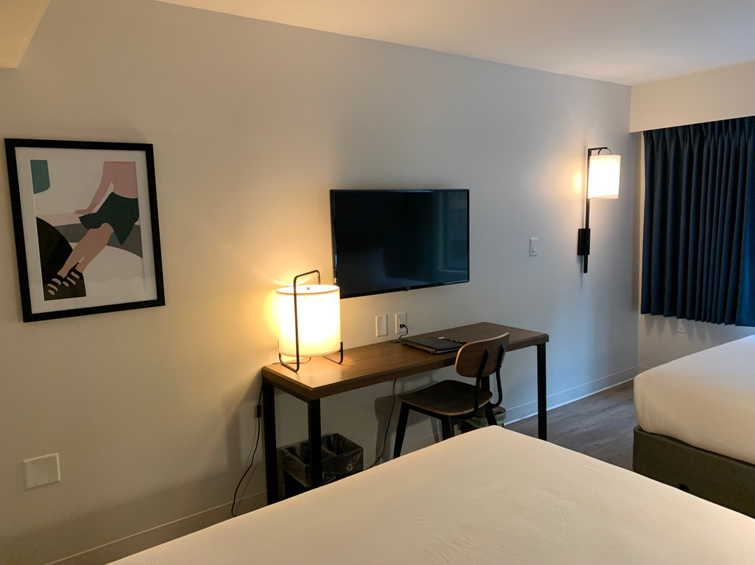 温哥华YWCA酒店主图