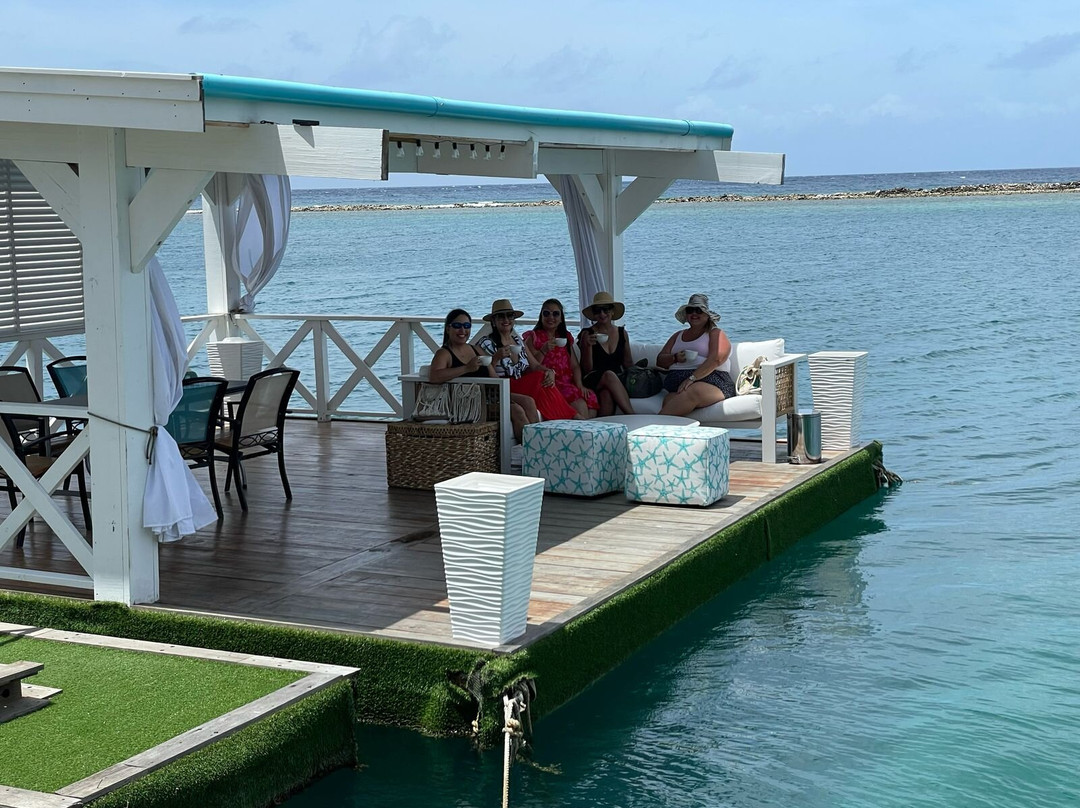 Serene Floating Massage-萨瓦内塔必去景点