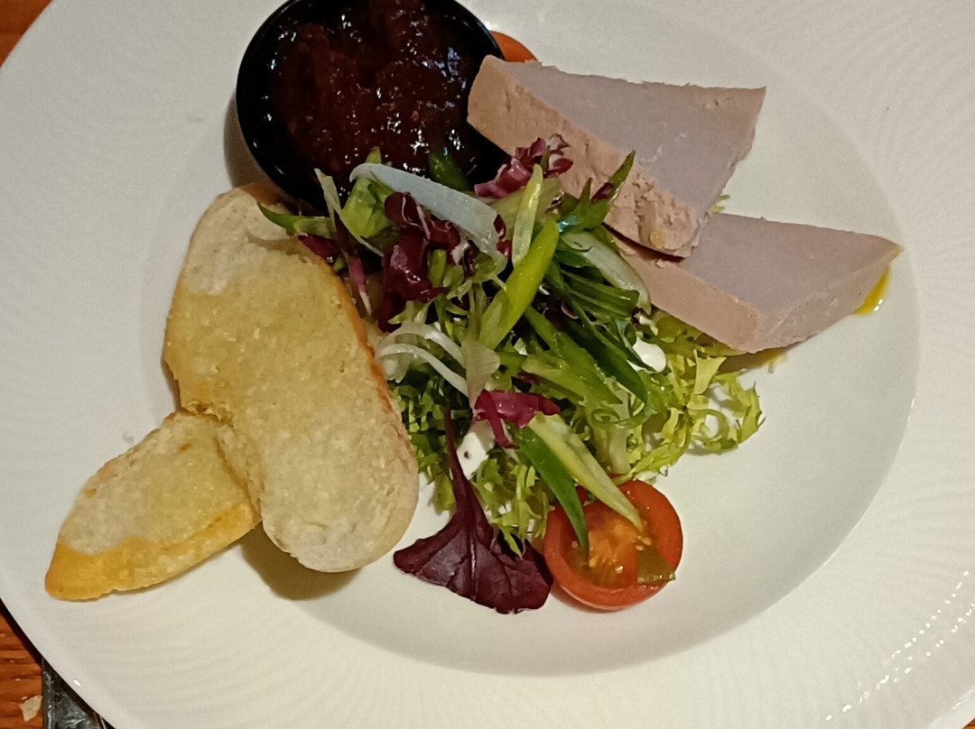 The Riverside Park Hotel & Leisure Club主图