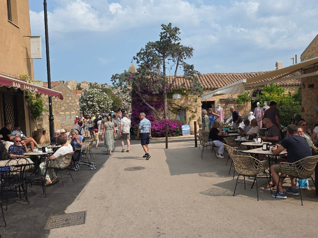 Piemar Market San Pantaleo-San Pantaleo必去景点