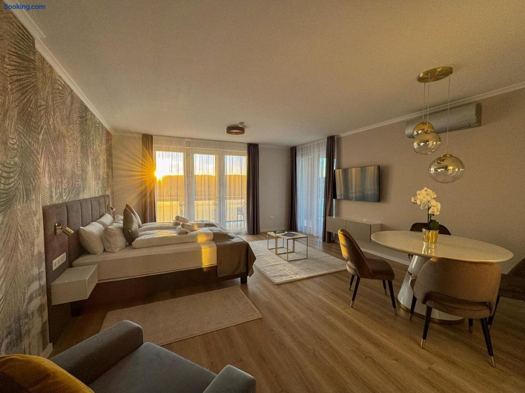 Salt Hill Premium Apartments