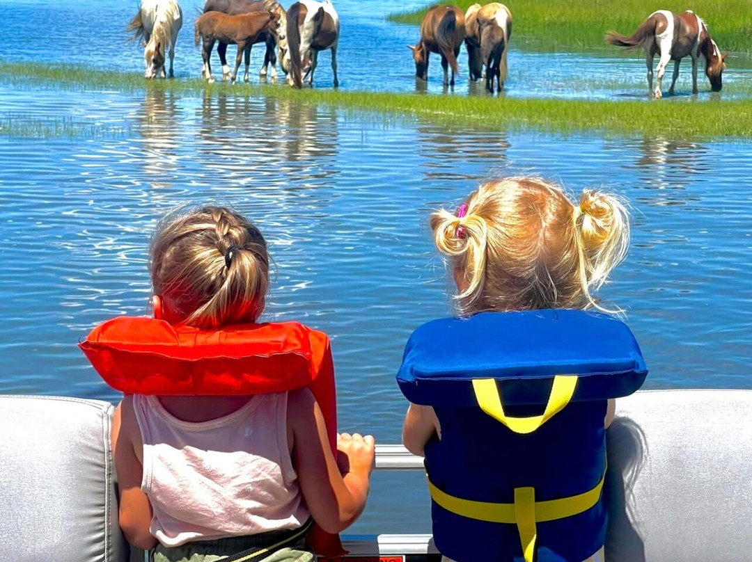 Snug Harbor Marina and Hotel主图