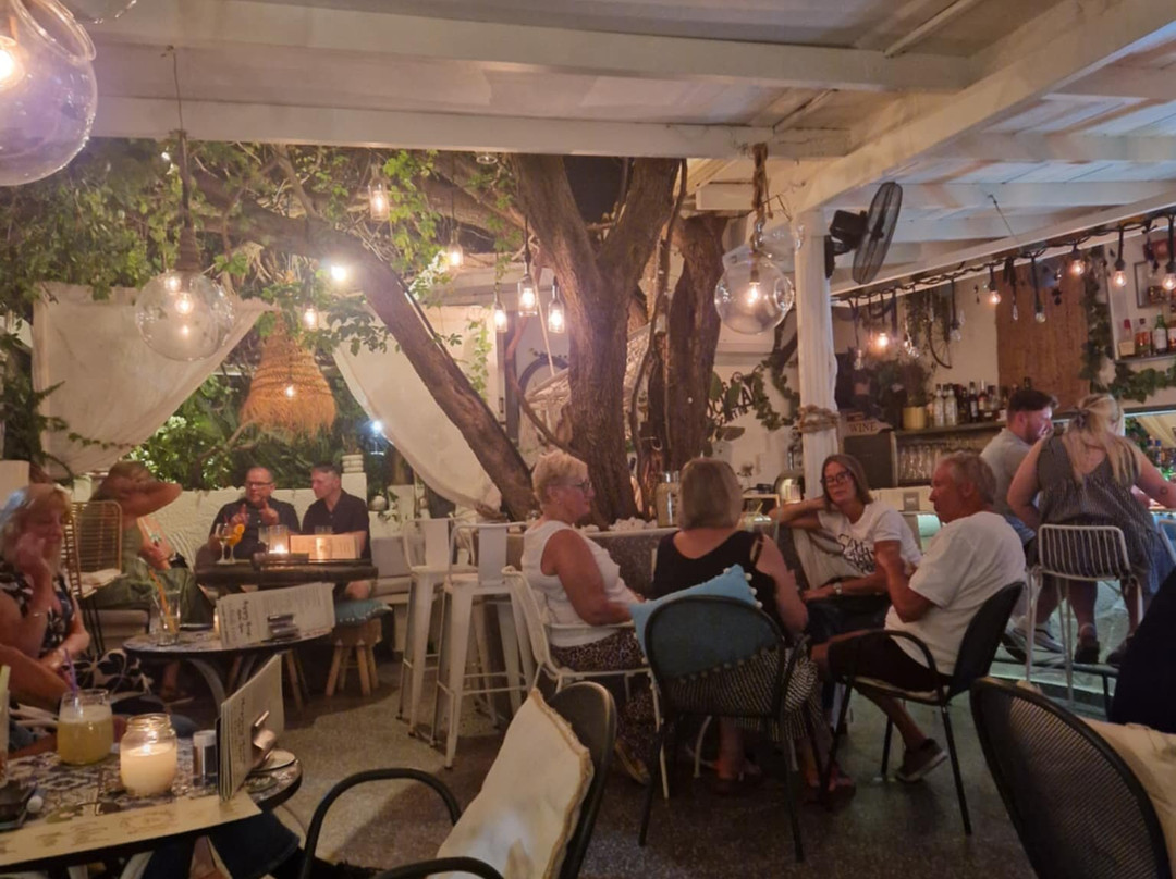 Captain's Bar-Skala必去景点