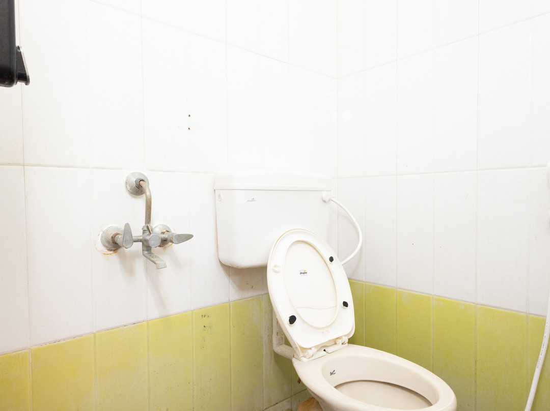 OYO 46258 Hotel Drg Classic