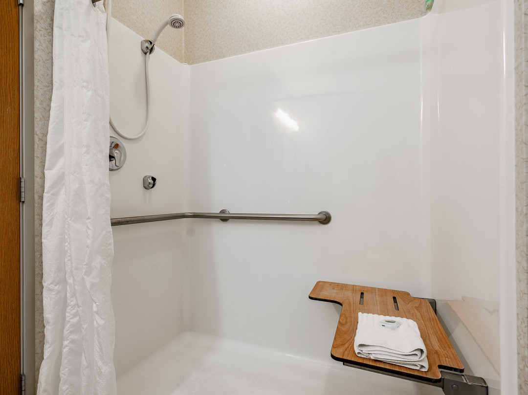 Green Lake酒店住宿-Cobblestone Suites - Ripon